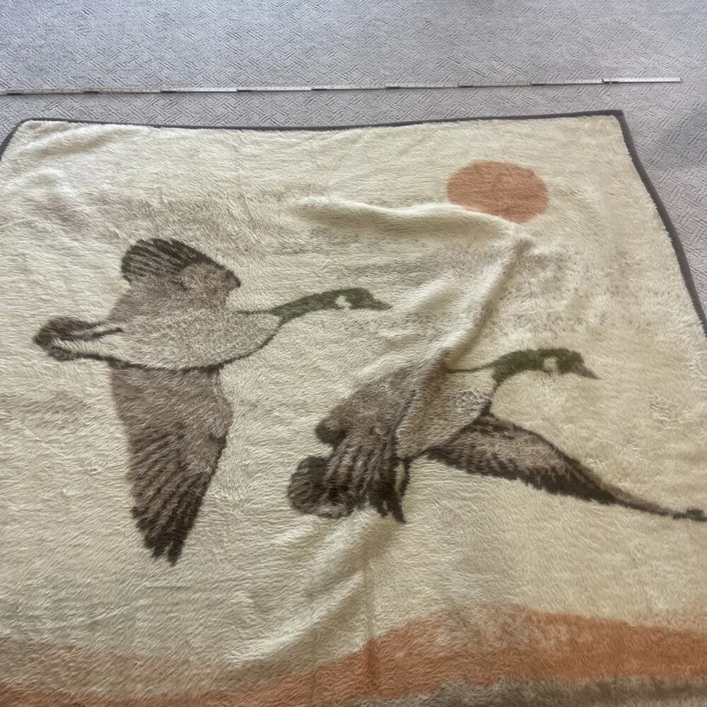 VTG Ibena Flying Geese Blanket Reversible Sunset Cabin TURKEY 79